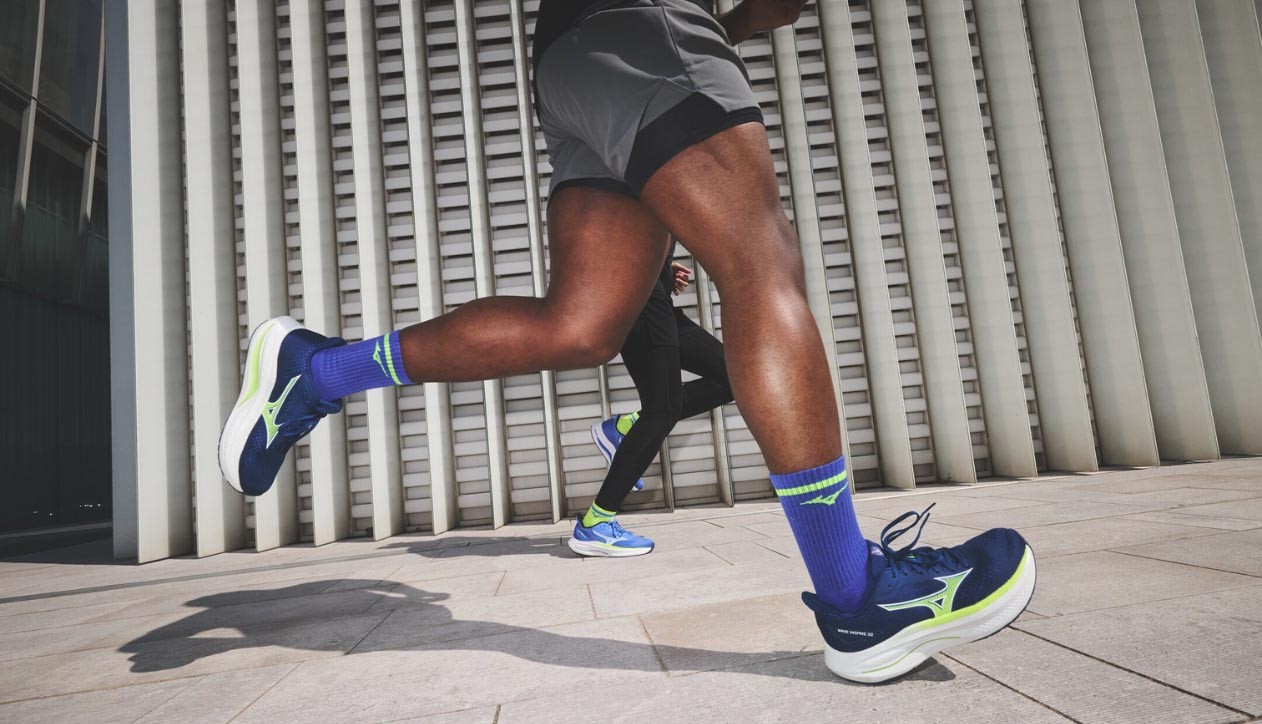 Lerne den Mizuno Wave Inspire 22 kennen